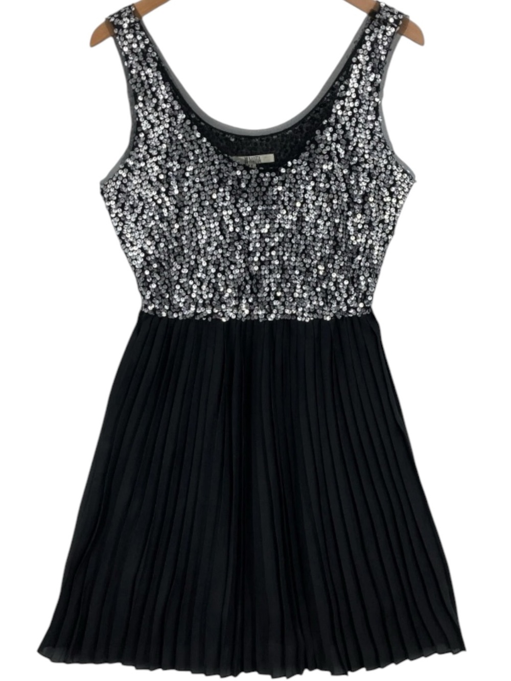 BB Dakota NWOT Black Silver Sequin Pleated Fit & Flare Cocktail Dress Size XS